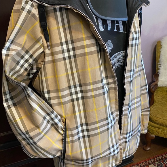 Burberry Stanford’s Reversible Jacket - Picture 4 of 16